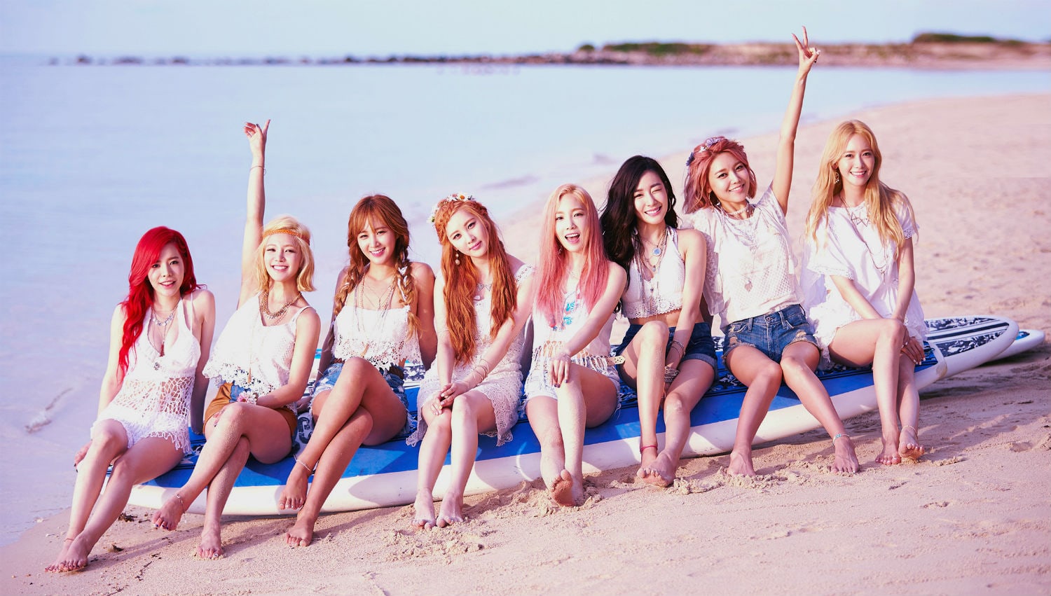 SM Entertainment Girls Generation released their fifth album 'Lion Heart' after Jessica Jung's departure.